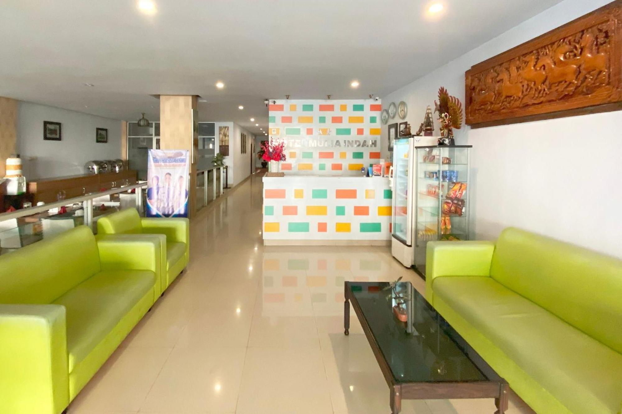 Urbanview Hotel Mulia Indah Palopo Buitenkant foto